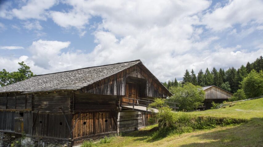 Almhütte am Höfe Trail