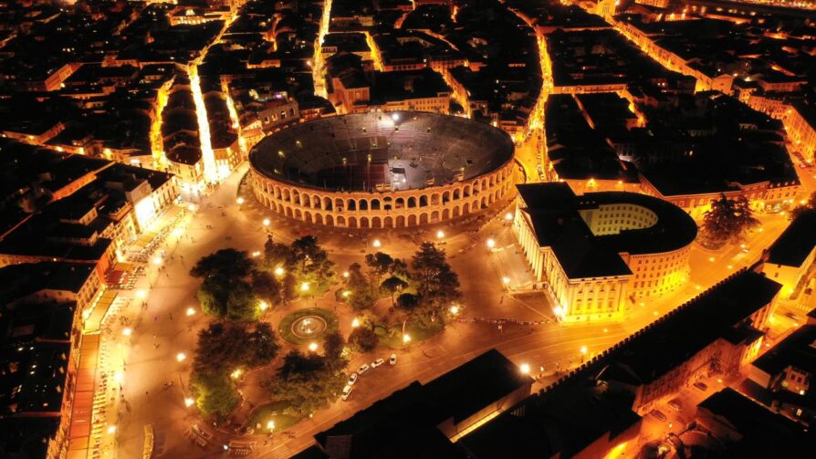 Die Arena di Verona bei Nacht