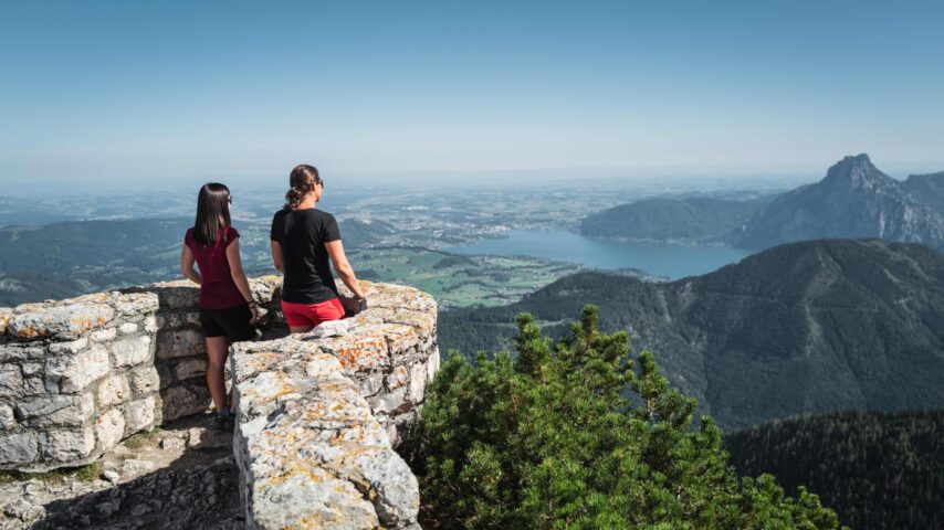 Feuerkogel | Wanderer mit Blick auf Traunsee