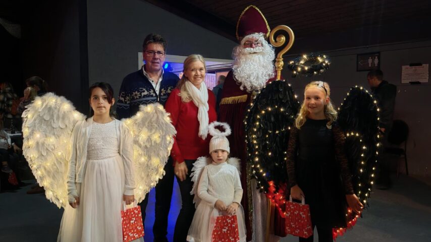 Engerl und Nikolaus, Kerschner Weihnachtspunsch