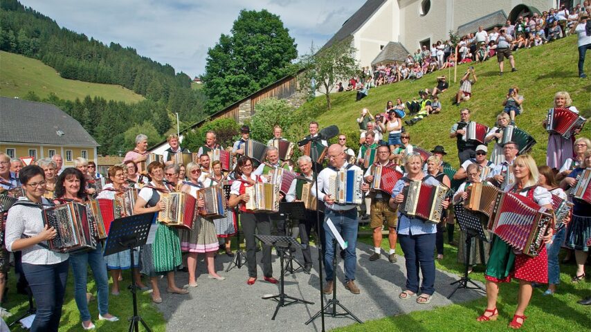 Großorchester beim Gasner Musi-Kirtag