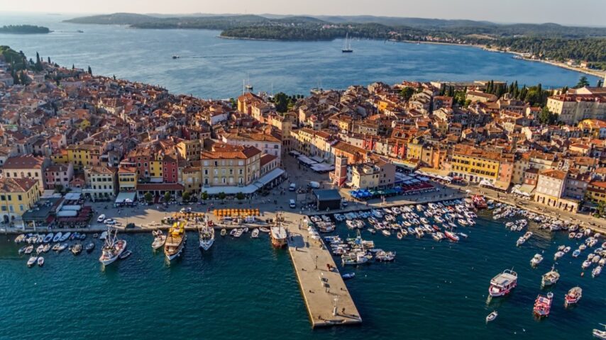 Blick von oben auf Rovinj
