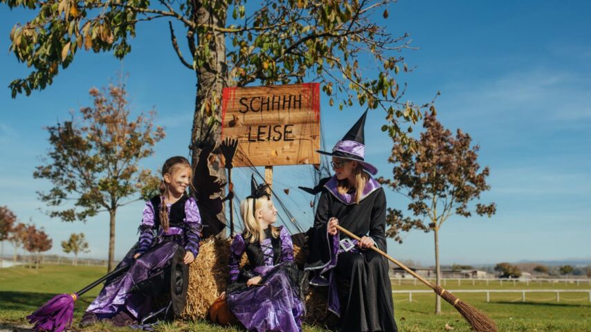 Gruseliger Herbst Schloss Hof | Hexen