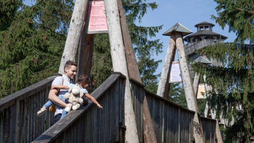 Baumkronenweg Kopfing | Familie am Weg Baumkronenweg Kopfing | Familie am Weg