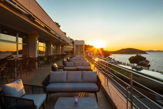 Meerlick von der Terrasse bei Sonnenuntergang, Hotel Punta Meerlick von der Terrasse bei Sonnenuntergang, Hotel Punta