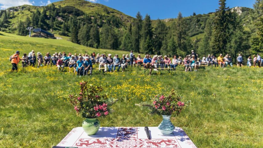 Fest zur Almrauschblüte Reiteralm | Bergmesse Fest zur Almrauschblüte Reiteralm | Bergmesse