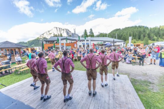 Almfest Wurzeralm | Schuhplattler Almfest Wurzeralm | Schuhplattler