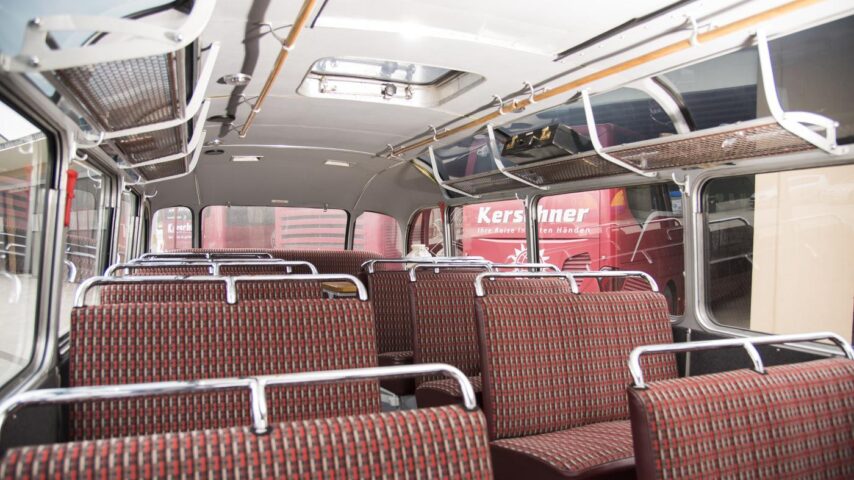 Steyr Oldtimer, Kerschner Reisen, Sitzplätze