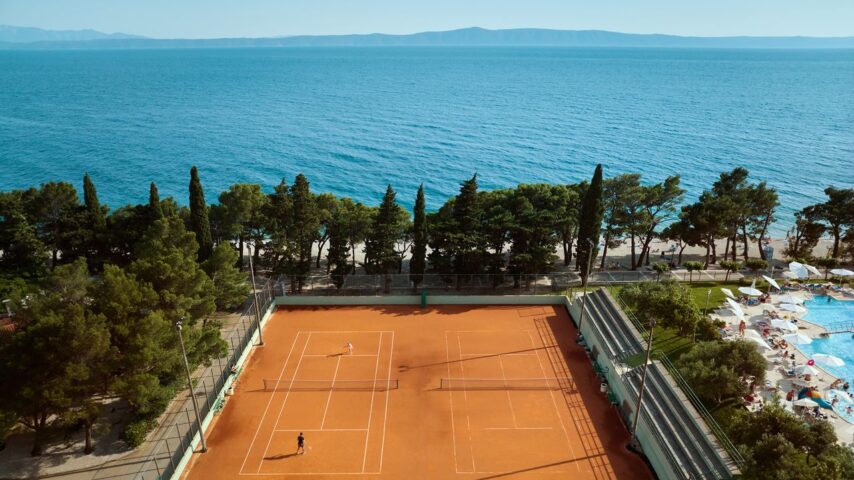 Tennisplatz Hotel Alga in Tucepi Tennisplatz Hotel Alga in Tucepi