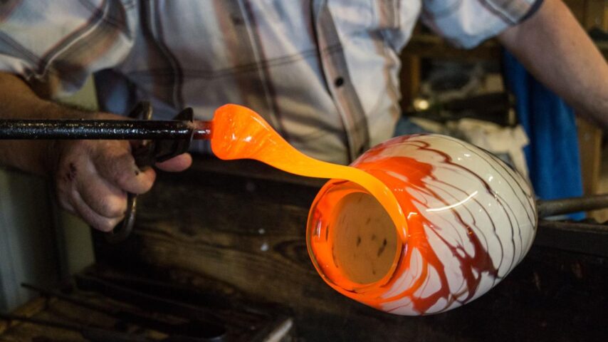 Vase in Arbeit | Glasdorf Weinfurtner Vase in Arbeit | Glasdorf Weinfurtner