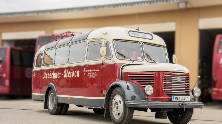 Steyr Oldtimer, Kerschner Reisen, Voderansicht